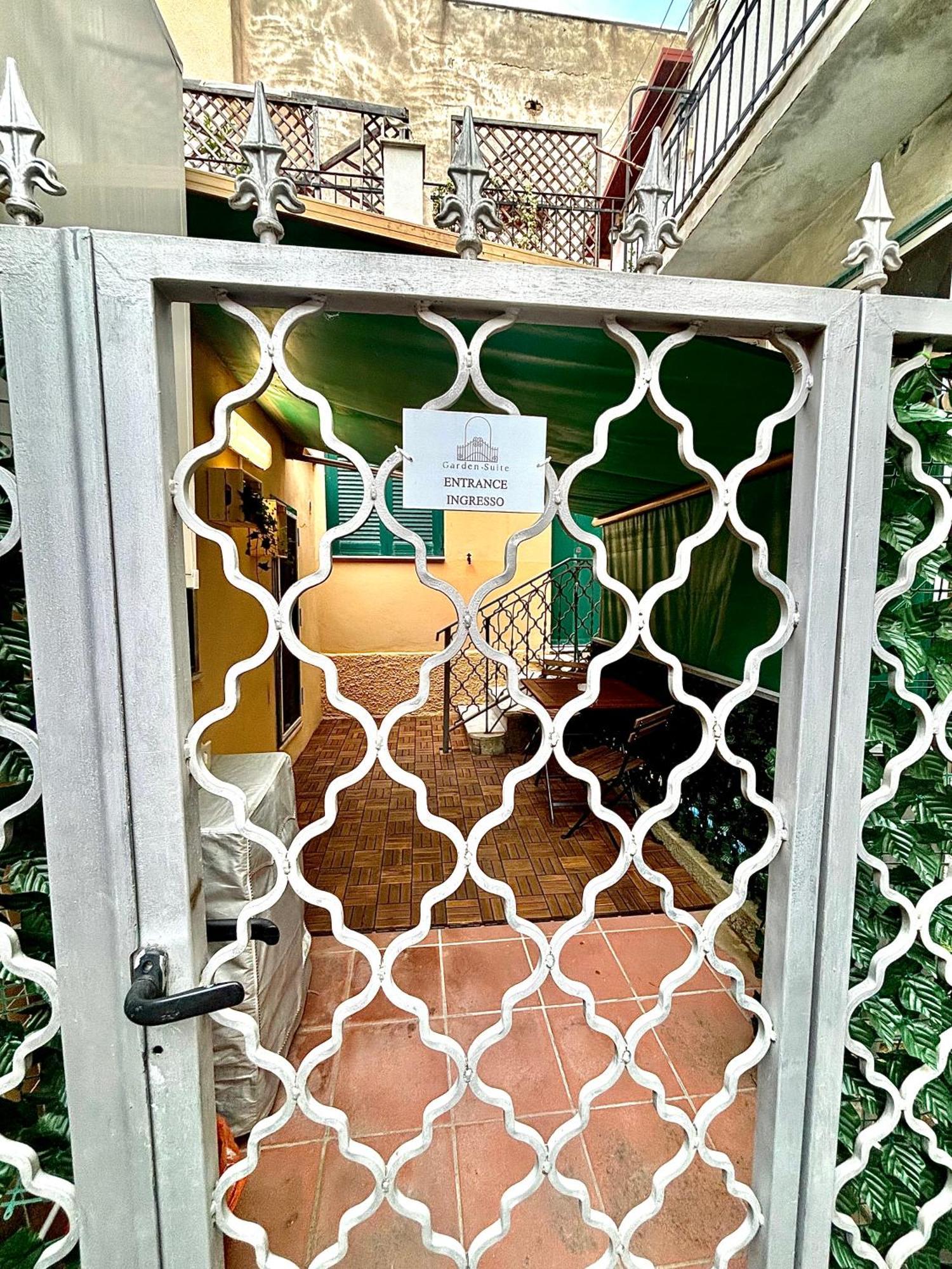Garden Suite Civitavecchia Exterior foto
